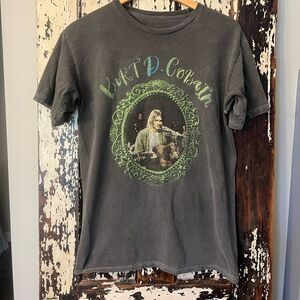 Kurt Cobain Nirvana Grunge Mineral Wash unisex size small T-shirt. MTV U…